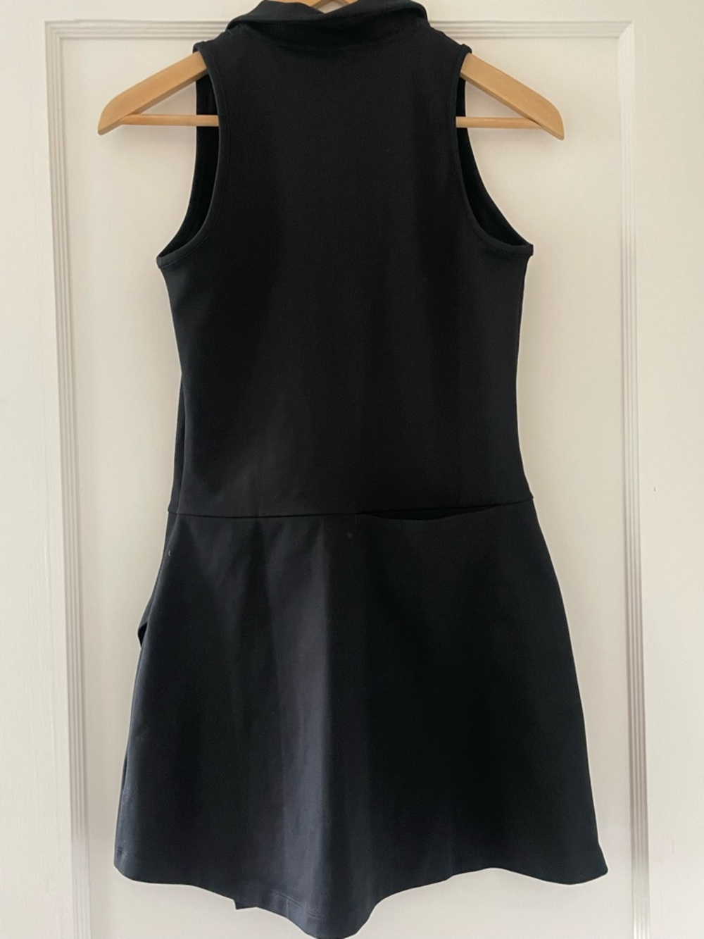 NWOT Nike Golf Club Women's Unlined Dri-FIT Golf Dress size S - Picture 3 of 6